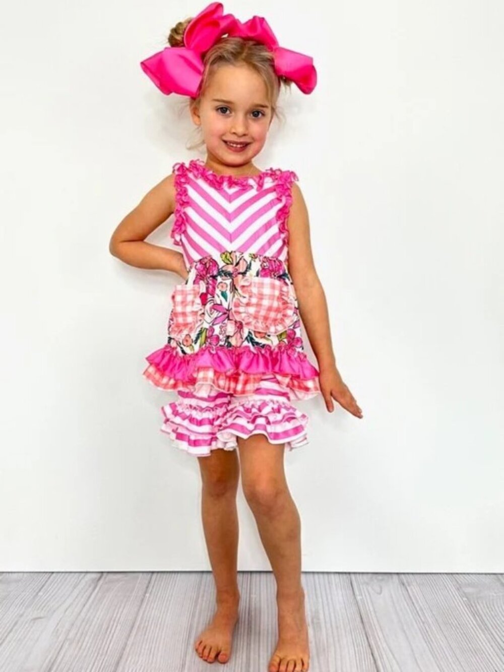 Wispy Magenta Shorts Set